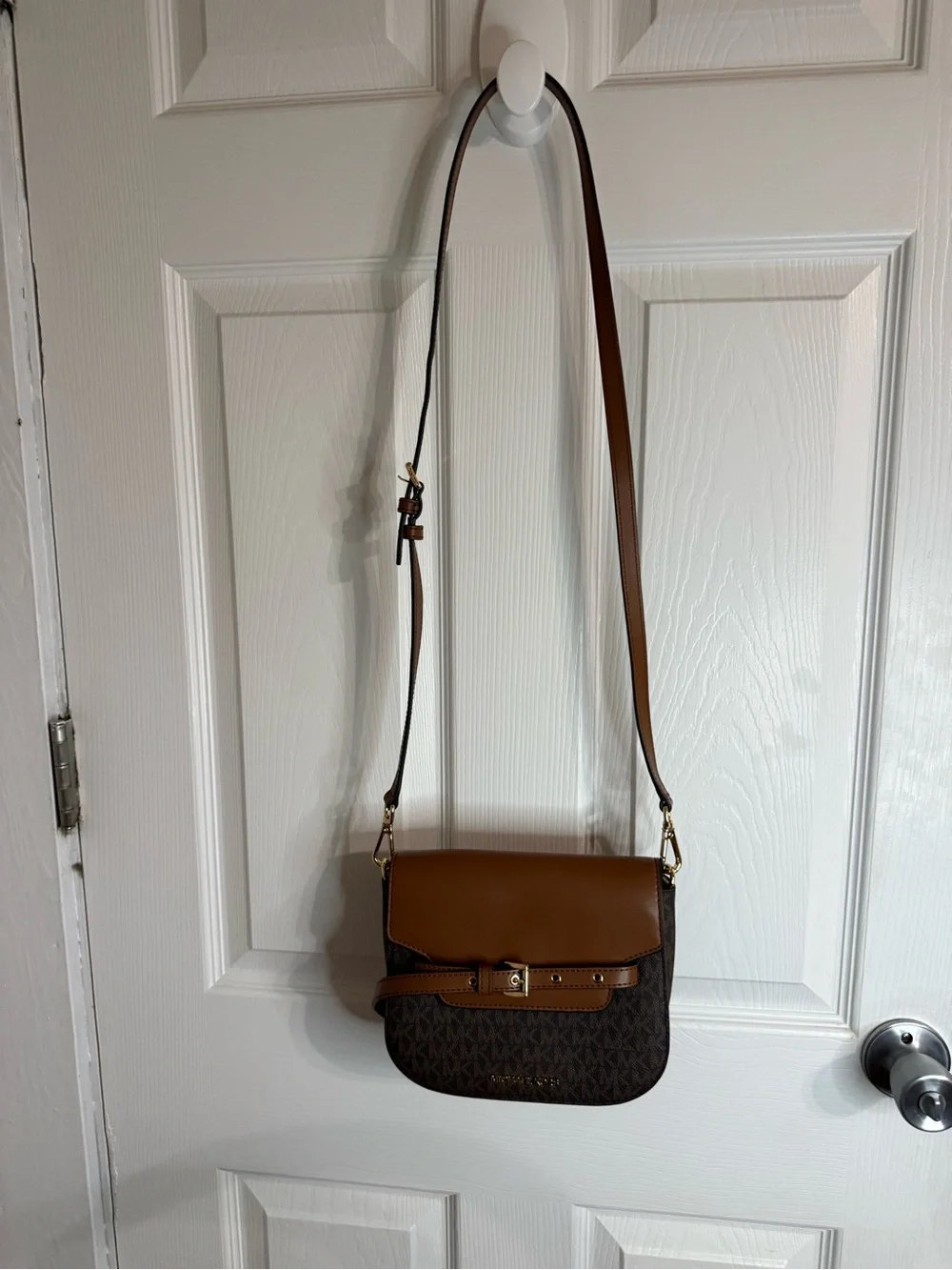 Michael Kors Karson Medium Signature Logo Saddle Flap Crossbody Bag Brown Luggag